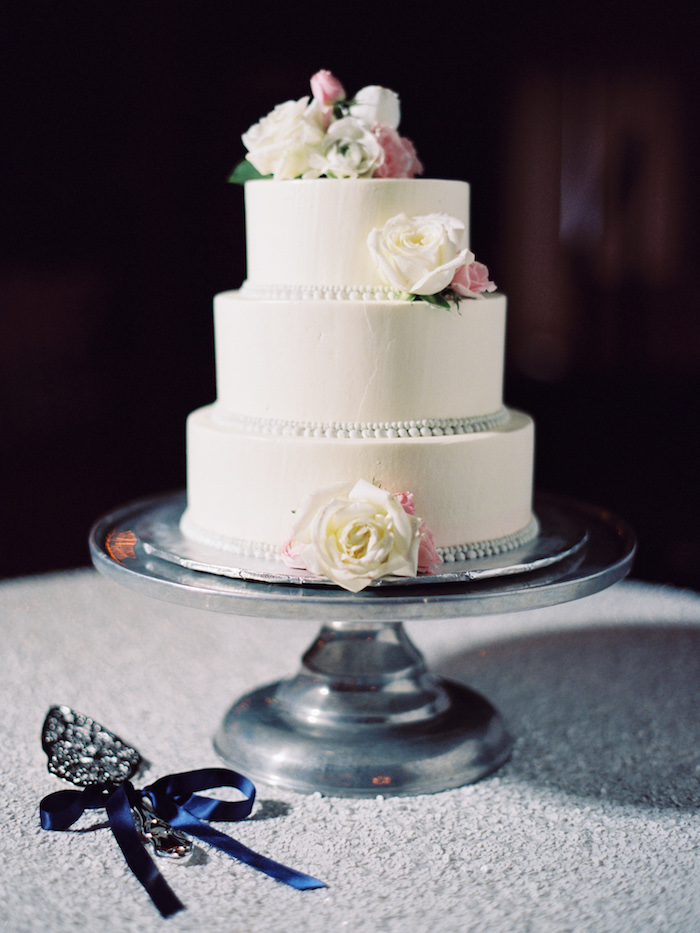 dave-and-lisa-wedding-cake